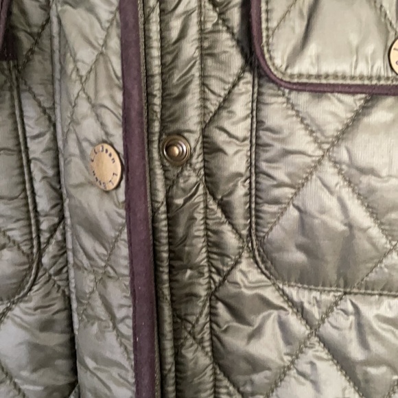 COPY - woman’s llbean winter/fall jacket -  green with brown lining - me… - Picture 3 of 6